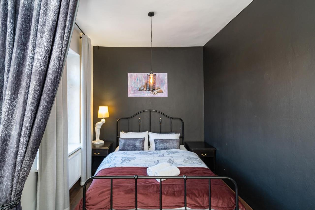 Retro Studio Old Town Apartment By Hostlovers Kaunas Dış mekan fotoğraf