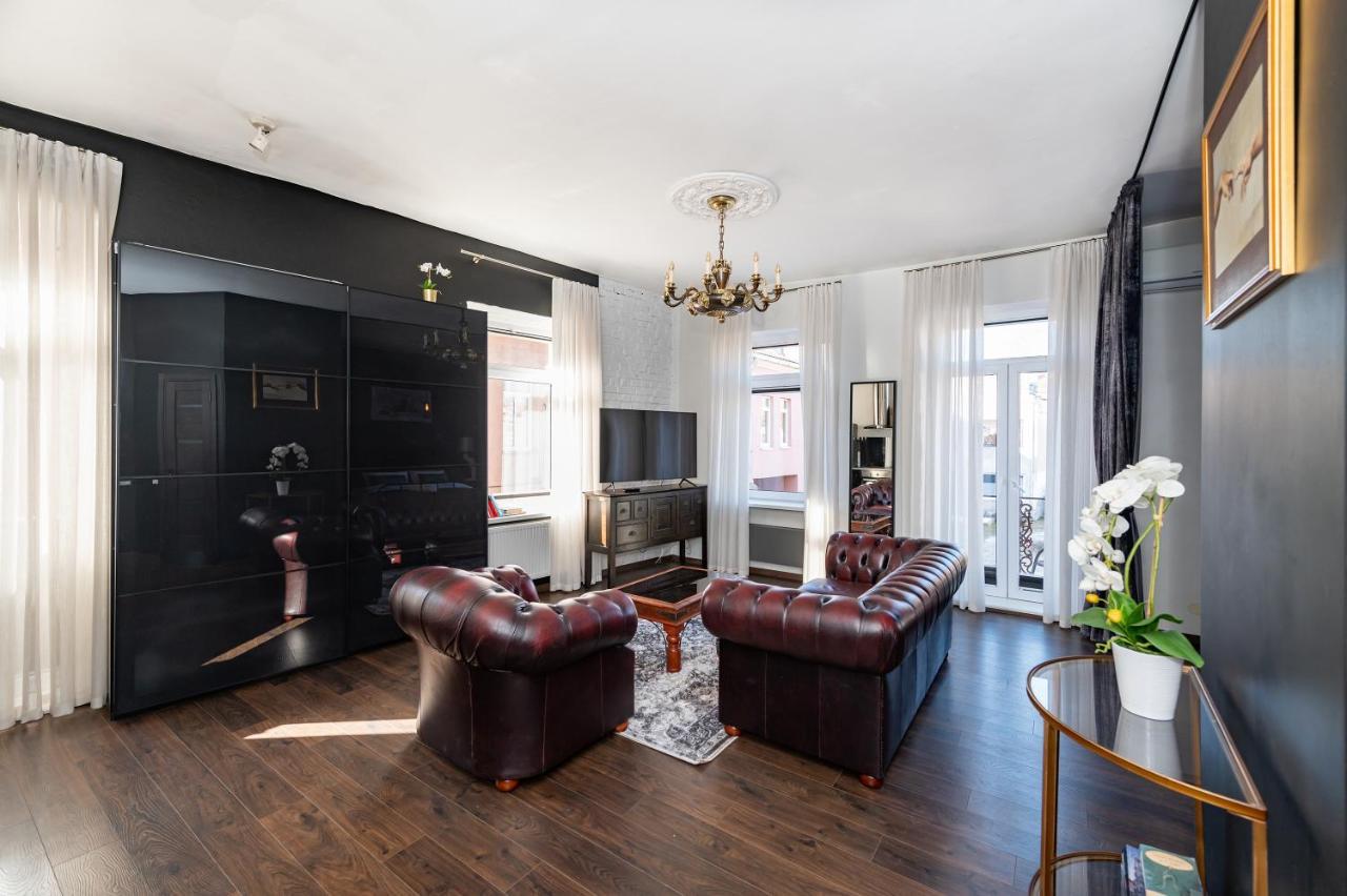 Retro Studio Old Town Apartment By Hostlovers Kaunas Dış mekan fotoğraf